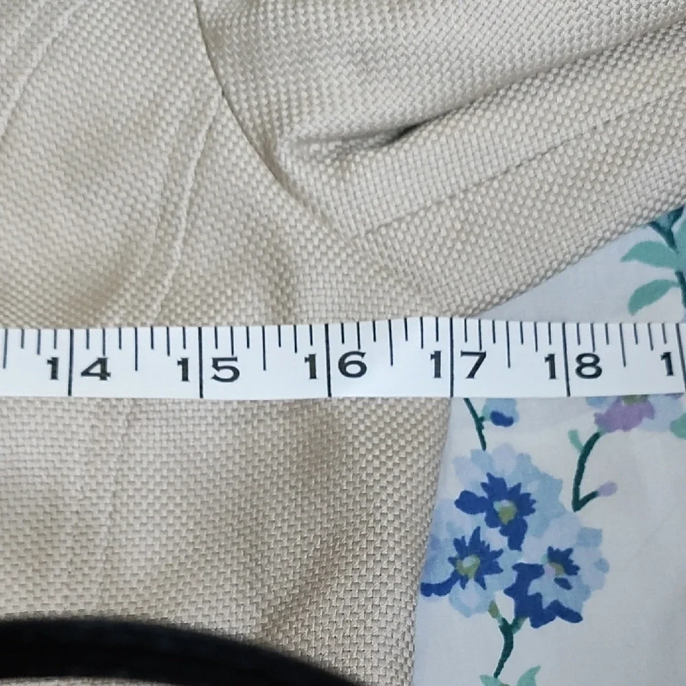 Halogen Cream‎ Blazer with Black Accents Size XS